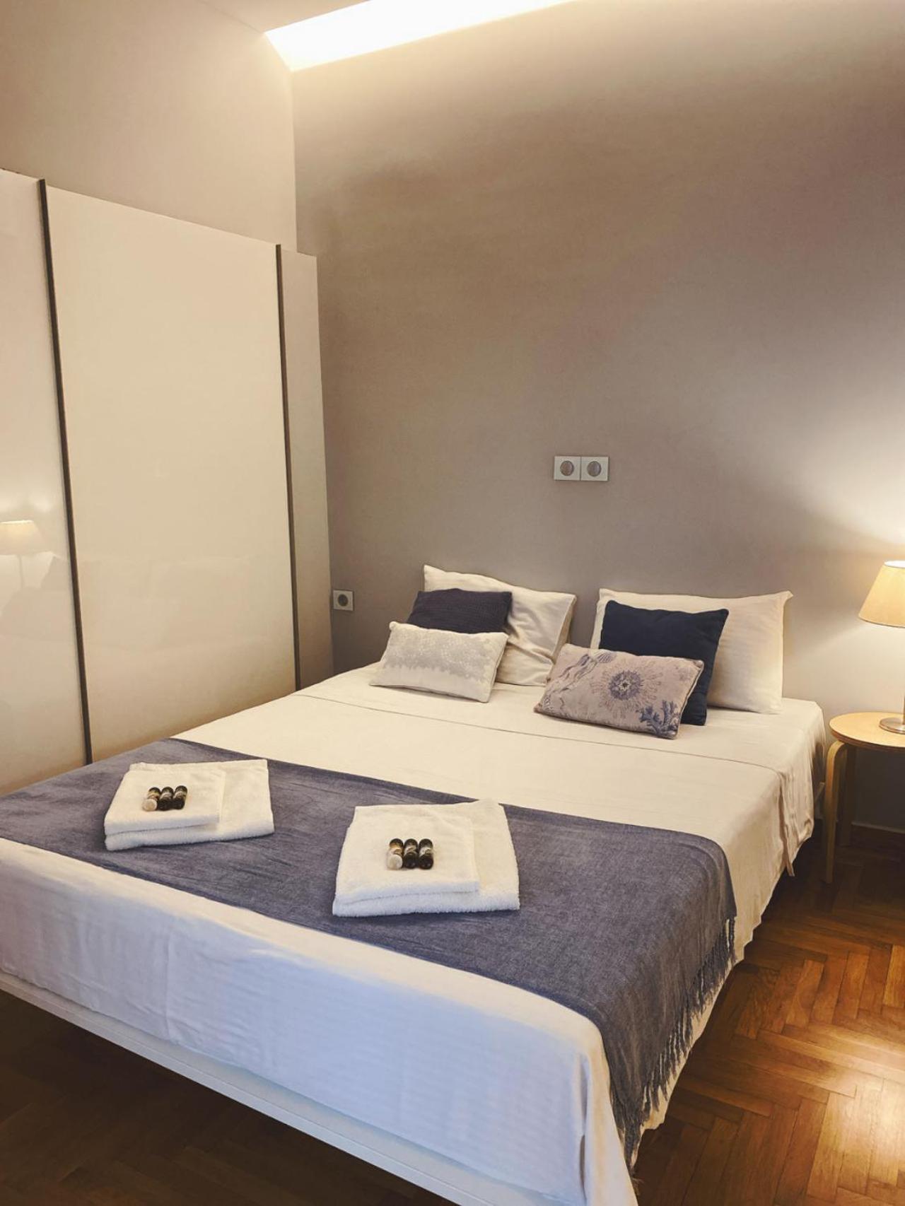 Cozy Newly Renovated 1 Bedroom Apartment In The Heart Of Atina Dış mekan fotoğraf
